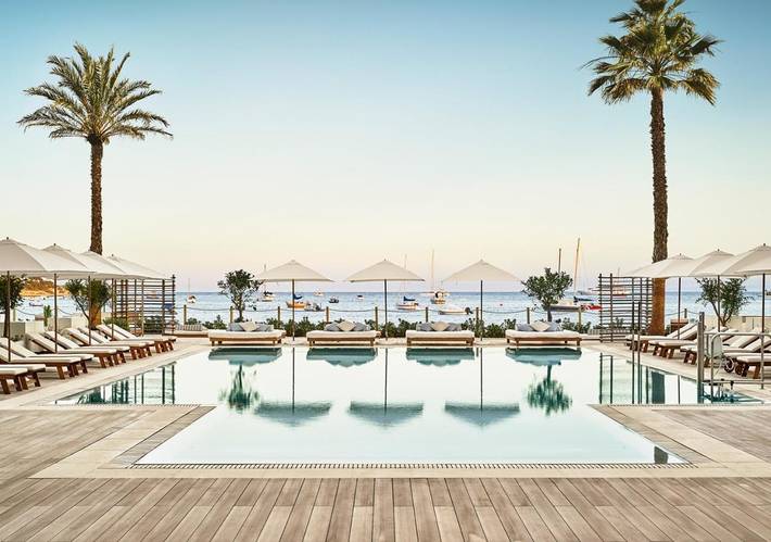 Apartamento para 2 personas, con Balcón y Jacuzzi además de Terraza y Jardín en Talamanca