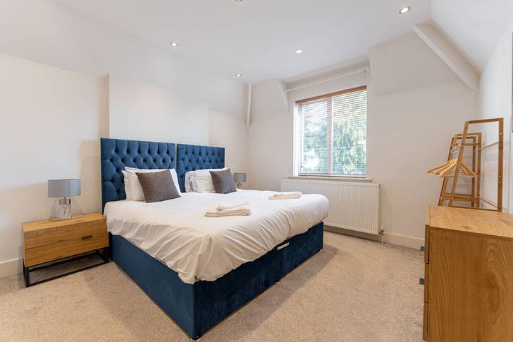 Gated Retreat, Parking, Near Stadium & University in Birmingham, Région de Birmingham