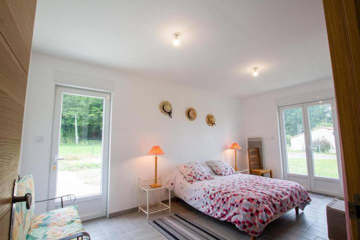 Location de vacances pour 4 personnes, avec jardin et terrasse à Tocane-Saint-Apre - 4