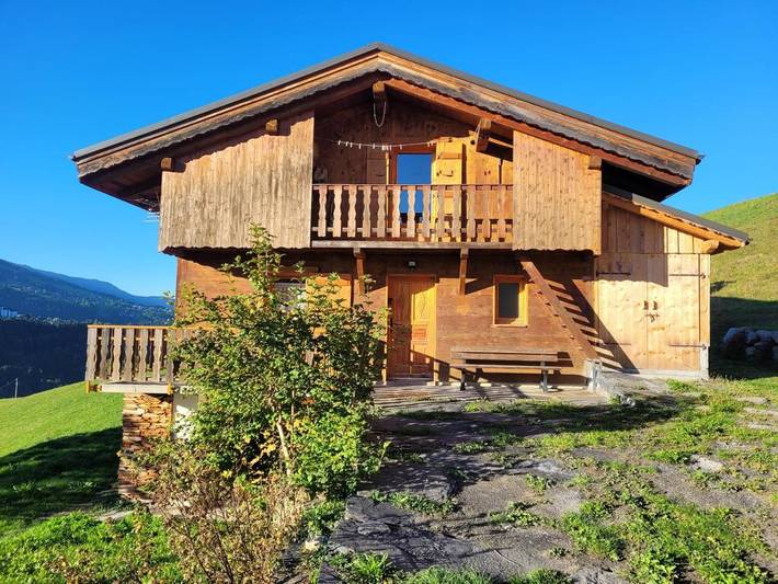 Chalet pour 6 personnes, avec balcon et vue