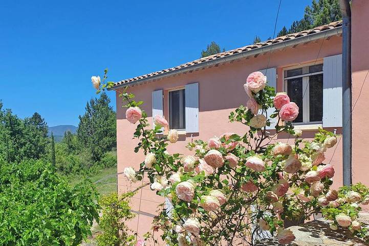 Location de vacances pour 12 personnes, avec jardin à Saint-Martin-de-Castillon - 4