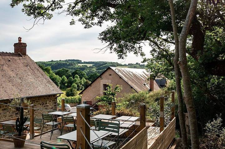 Gîte pour 7 personnes, avec terrasse et sauna, animaux acceptés dans Le Domaine Du Gasseau