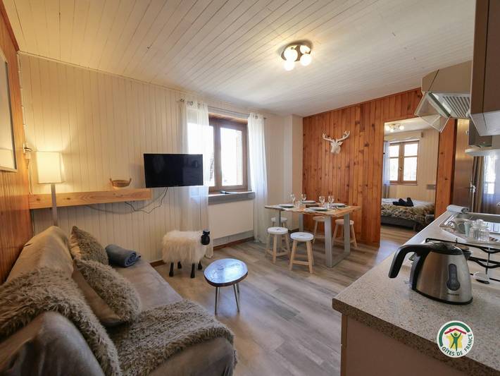 Gîte pour 4 personnes, avec jardin