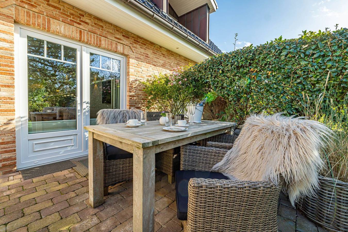 Ganze Wohnung, Moderne Ferienwohnung für bis zu 4 Personen mit Terrasse. in Westerland, Sylt (Gemeinde)