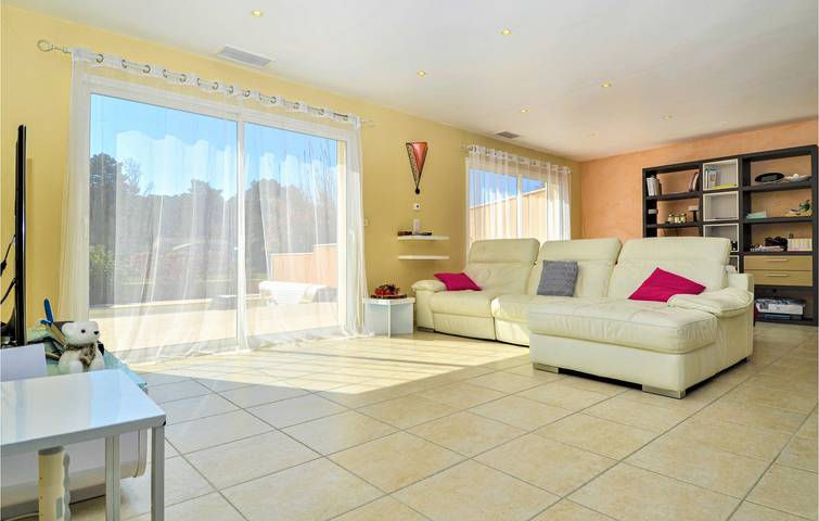 Location de vacances pour 10 personnes, avec terrasse et piscine à Mornas - 3