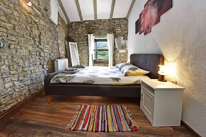 Ferienhaus für 4 Personen, mit Balkon und Terrasse sowie Pool in Motovun - 2