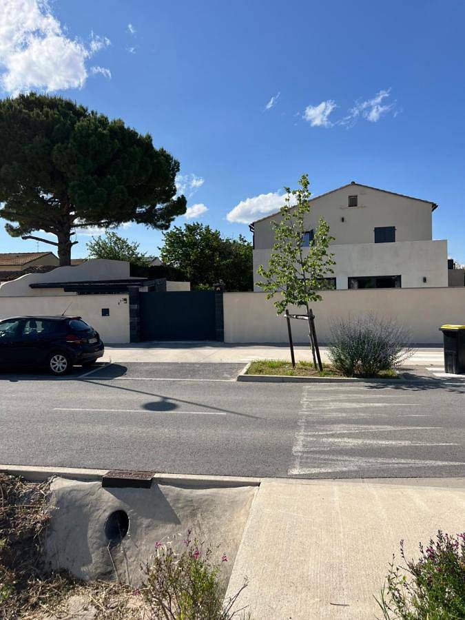 Villa pour 12 personnes, avec piscine ainsi que jardin et terrasse à Mauguio - 2