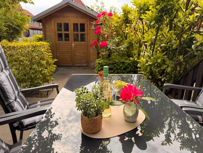 Ferienwohnung für 4 Personen, mit Terrasse und Garten in Bensersiel