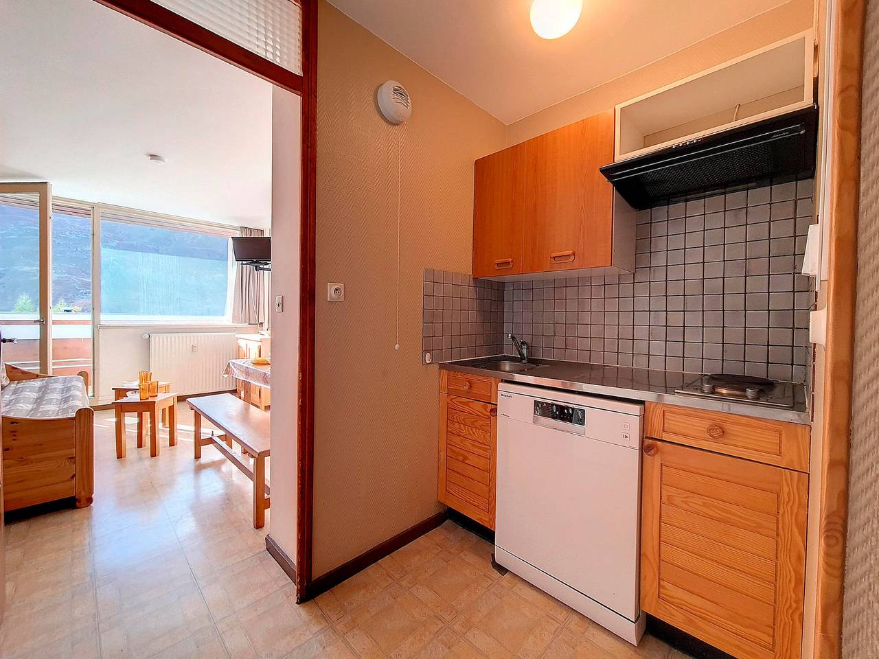 Geheel appartement, Bright duplex 6 pers. · Ski-in ski-out · South-west balcony in Les Menuires, Saint-Martin-de-Belleville