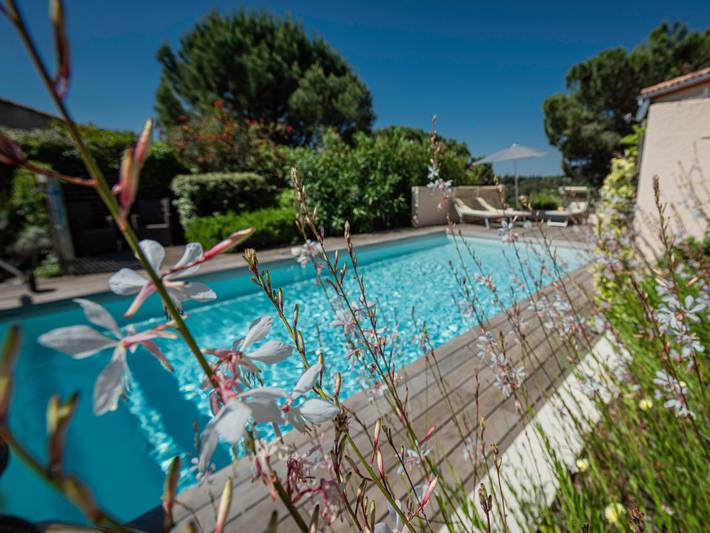 Location de vacances pour 6 personnes, avec piscine ainsi que sauna et jardin, animaux acceptés à Caunes-Minervois - 4