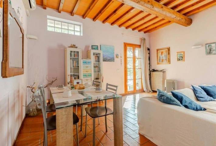 Ferienhaus für 6 Personen, mit Ausblick und Pool sowie Garten