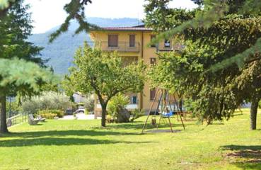 Location De Vacances pour 6 Personnes dans Gardola, Tignale, Photo 2
