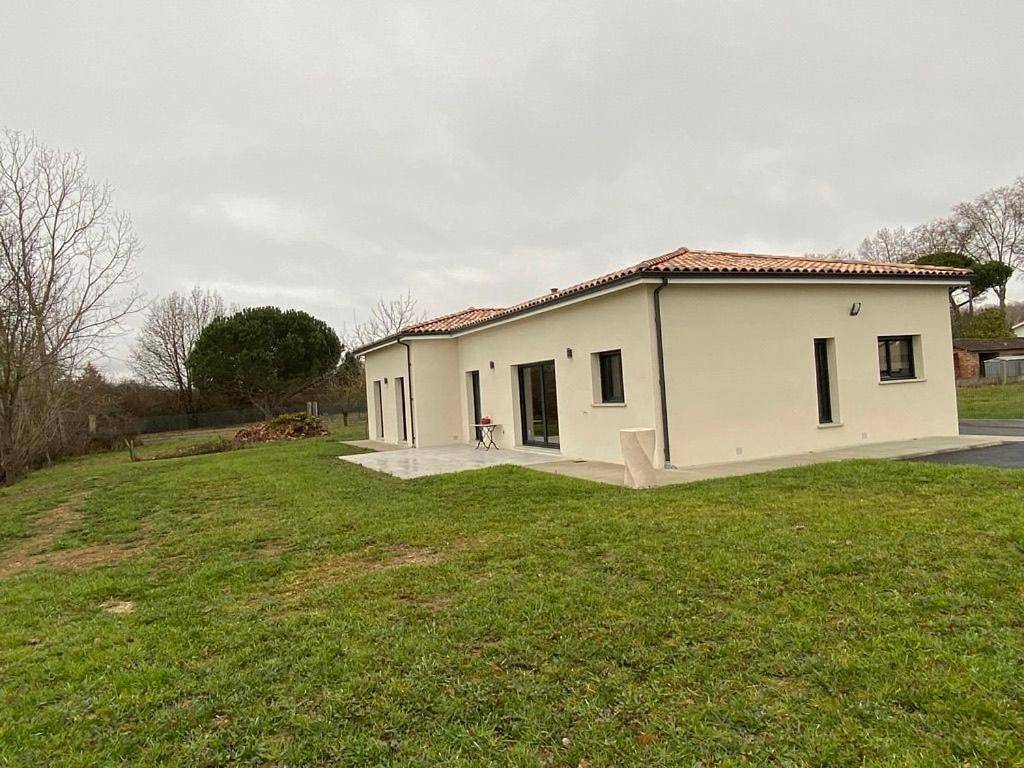 Le gîte des Acacias in Montech, Tarn-et-Garonne