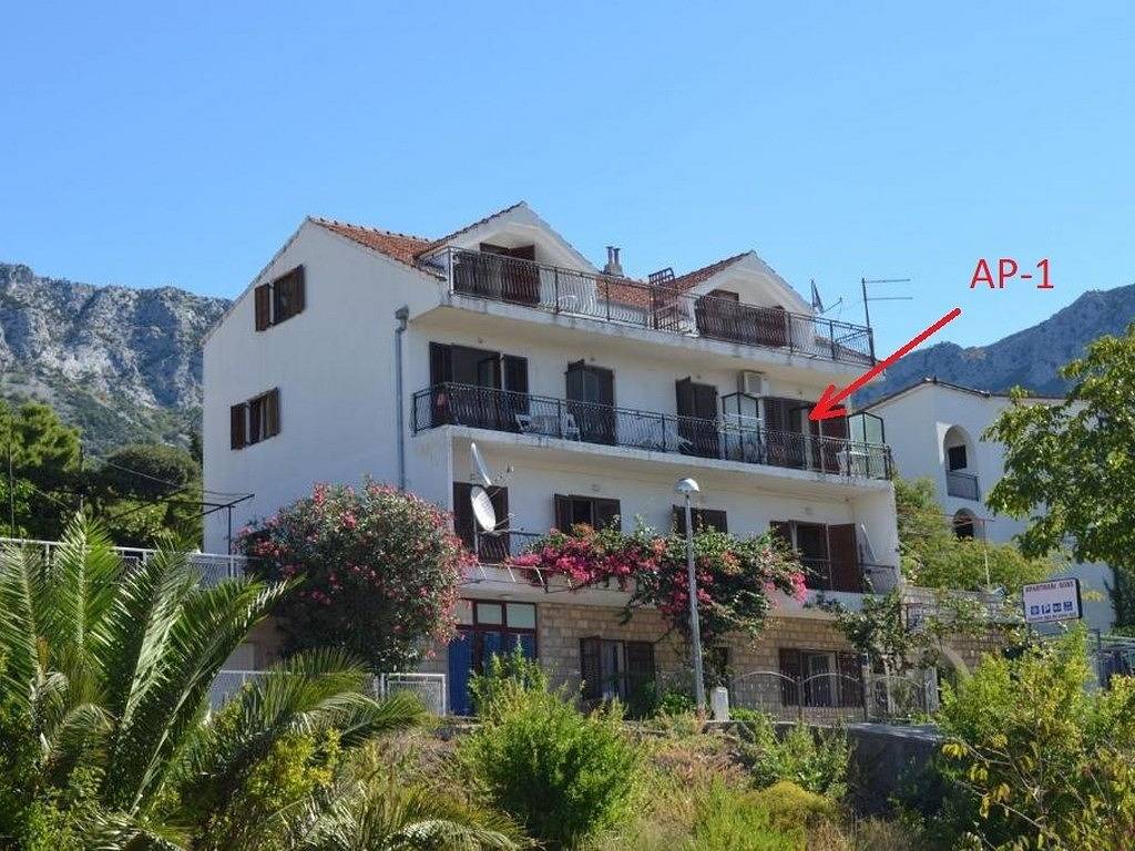 Ganze Wohnung, Apartments by the sea Gradac, Makarska - 22460 in Gradac, Makarska Riviera