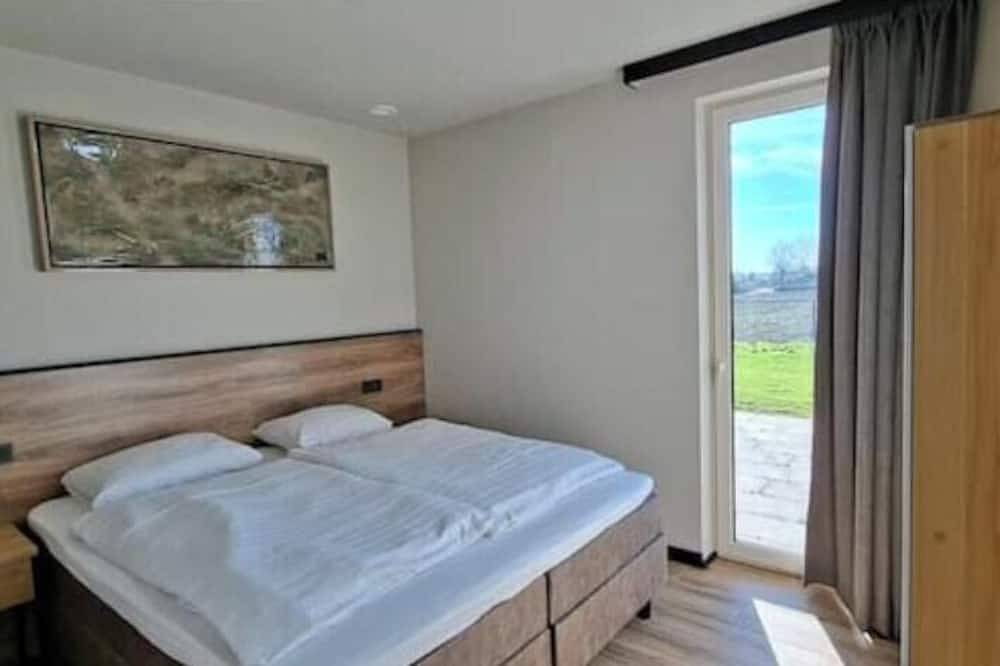 Xxl Vacation Bungalow \"De Meidoorn\" in Baarlo, Limburg (Niederlande)