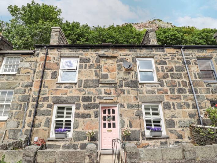 Cottage for 8 people, with Garden in Porthmadog