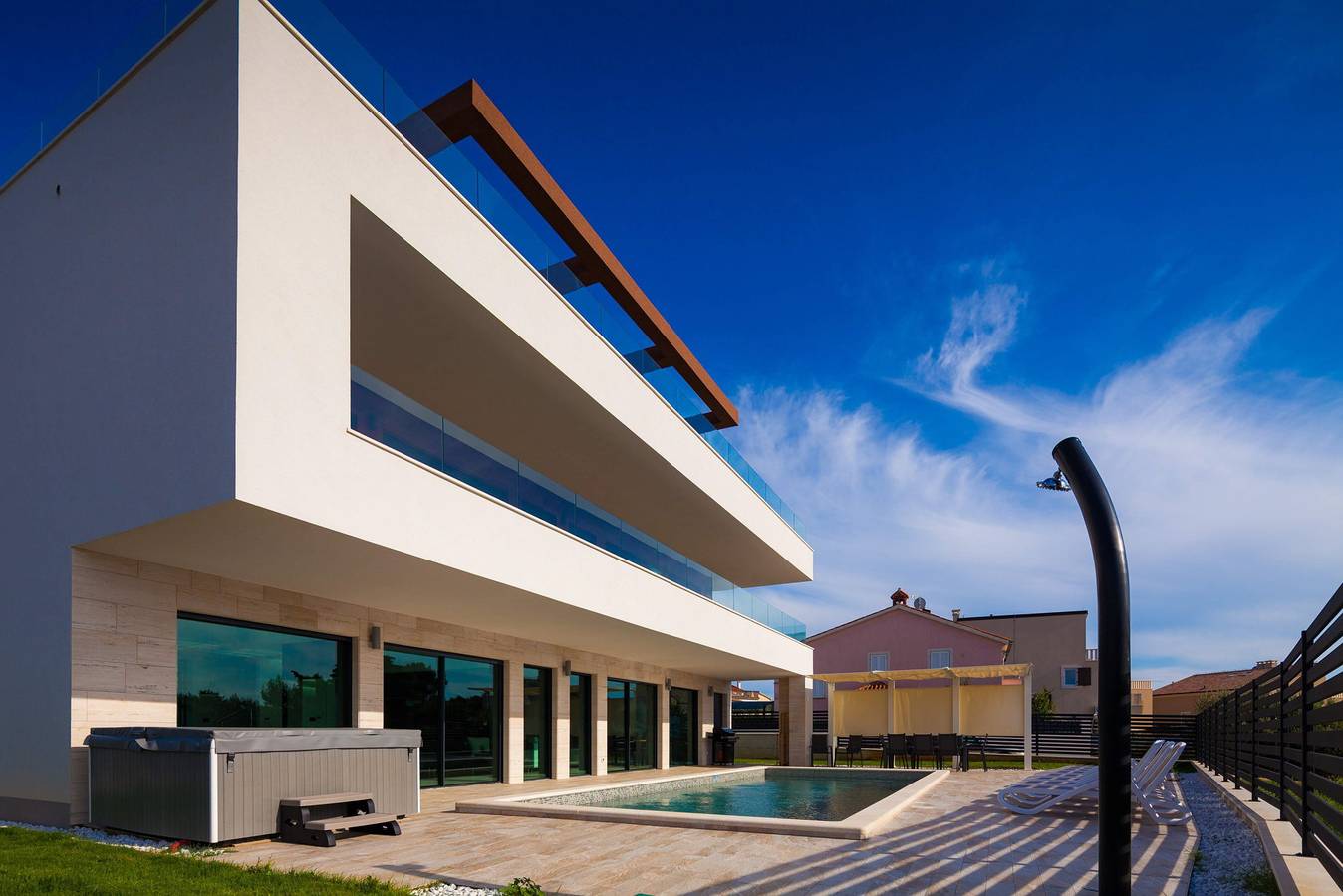 Villa Tiara mit Pool in Premantura, Südküste Istrien