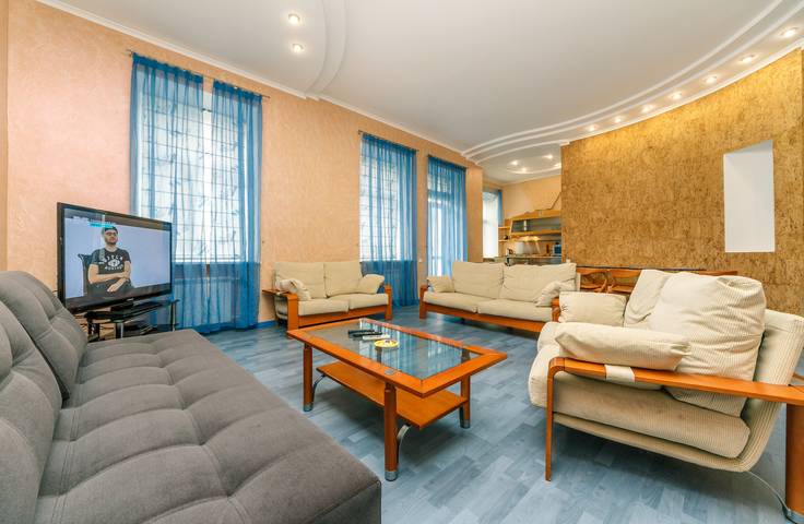 Vacation rental for 8 people, with Balcony/Terrace and Hot tub in Ukraine