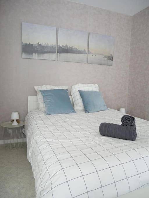 Appartement entier, One-Bedroom Apartment in Riom, Parc naturel régional des Volcans d'Auvergne