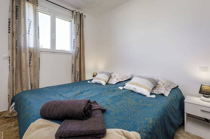 Location de vacances pour 6 personnes, avec terrasse et jardin à La Bachellerie - 3