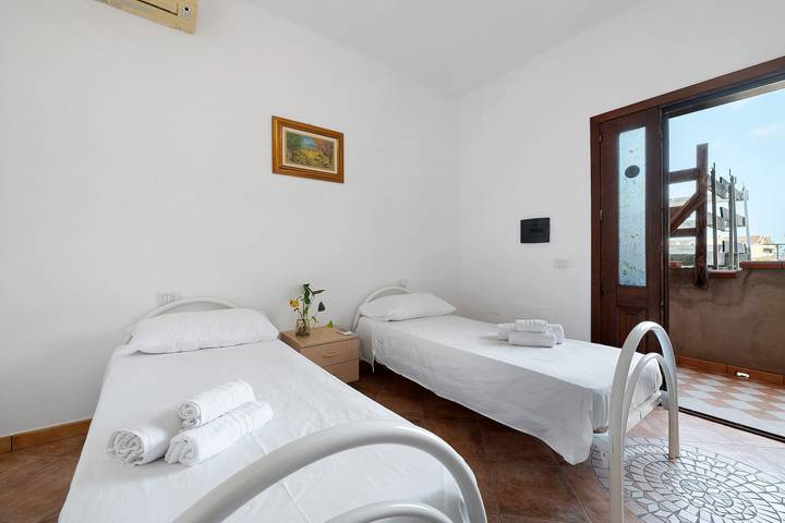 Daluef Alloggi - Room 9 in Assemini, Campidano