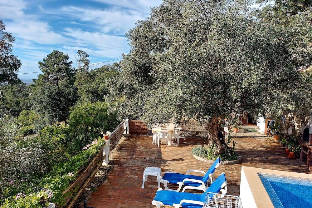 Das perfekte Wochenende Alleinlage mit Pool auf der Terrasse. in Monchique, Faro Distrikt
