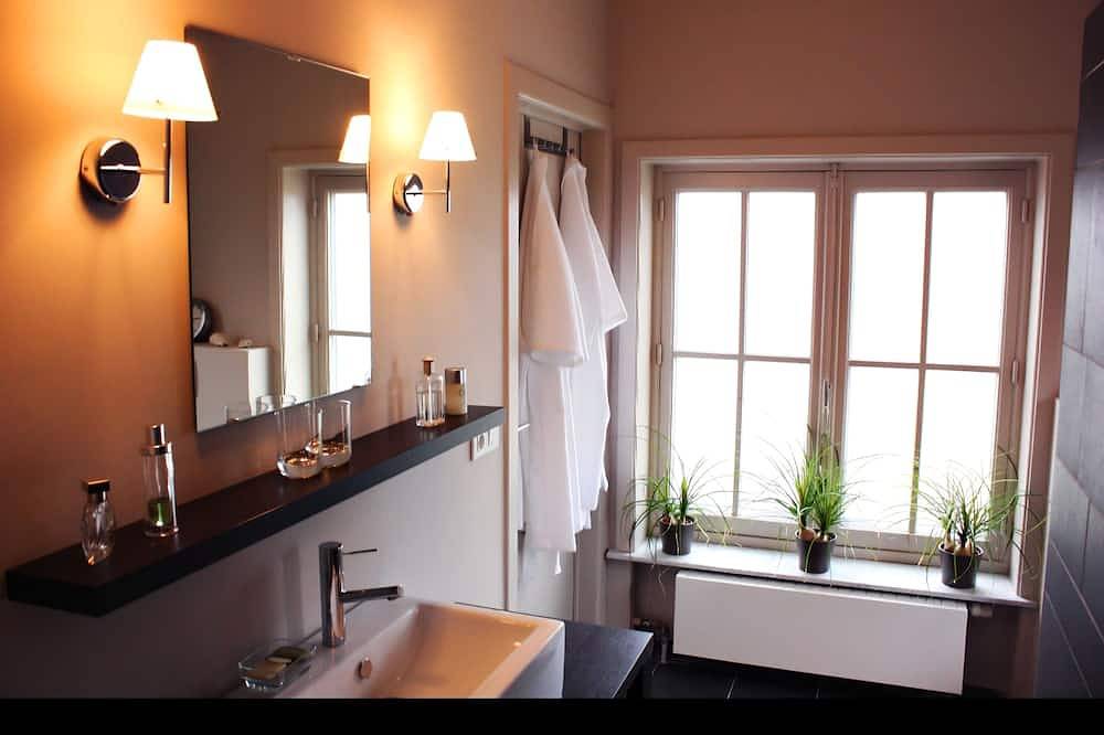 Bamboo room in Bruges - Discover our city with our 2 bicycles in Brügge, Westflandern