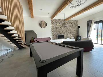 Cottage pour 8 personnes, avec piscine ainsi que terrasse et jardin à Conques-sur-Orbiel