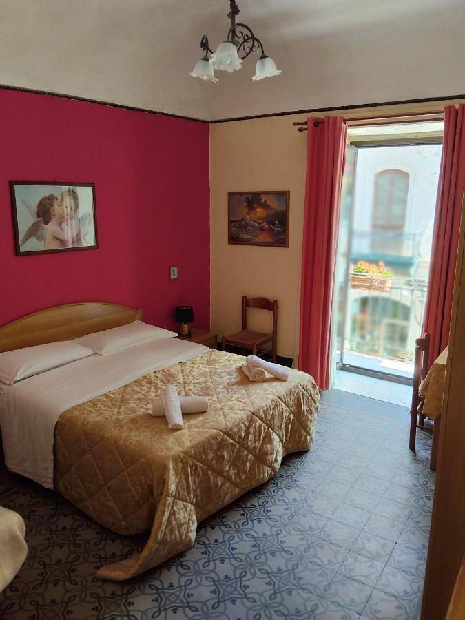 Chambre d’hôte pour 3 personnes, avec balcon et vue à Cefalù - 3