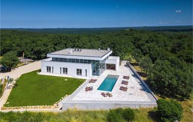 Ferienhaus für 12 Personen, mit Garten und Sauna in Rovinj