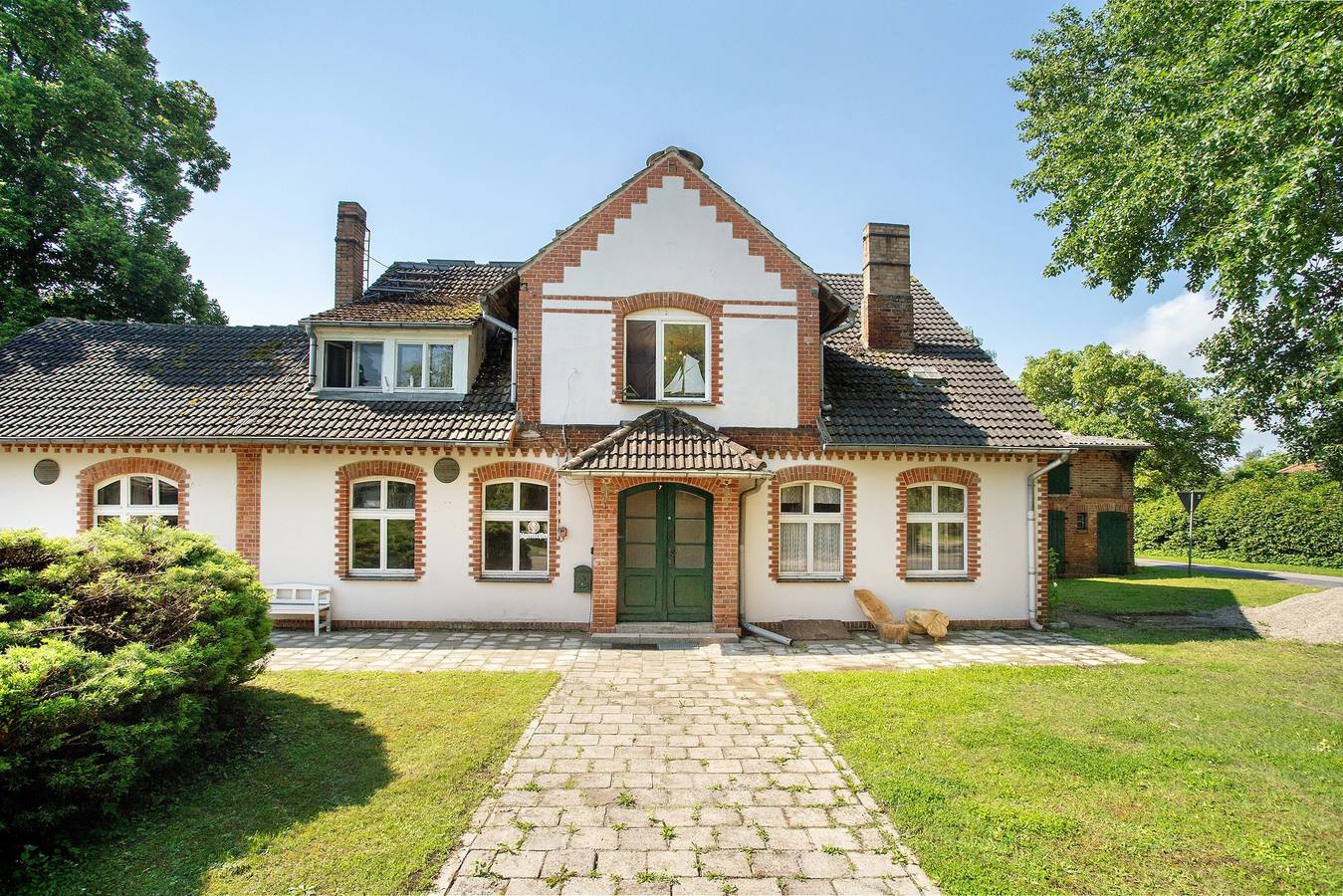 Apartamento entero, Villa 'Ferienhaus Sommer Linden' con terraza privada, jardín privado y Wi-Fi in Deyelsdorf, Recknitz-Trebeltal