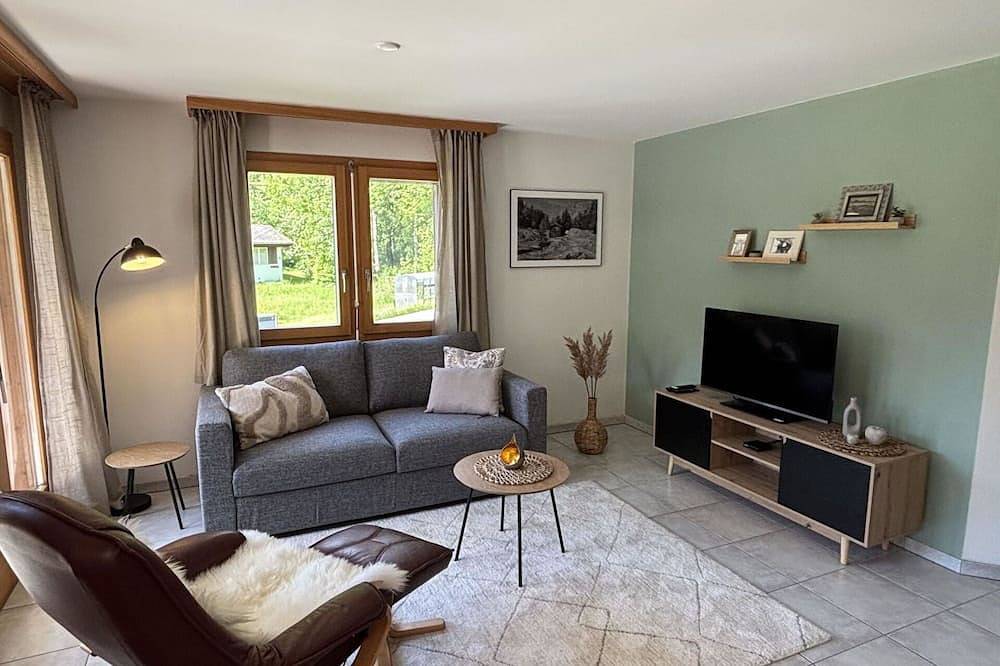 Ganze Wohnung, Gemütliche Wohnung für 3 Leute mit  W-Lan, Tv und Balkon in Fieschertal, Aletsch Arena