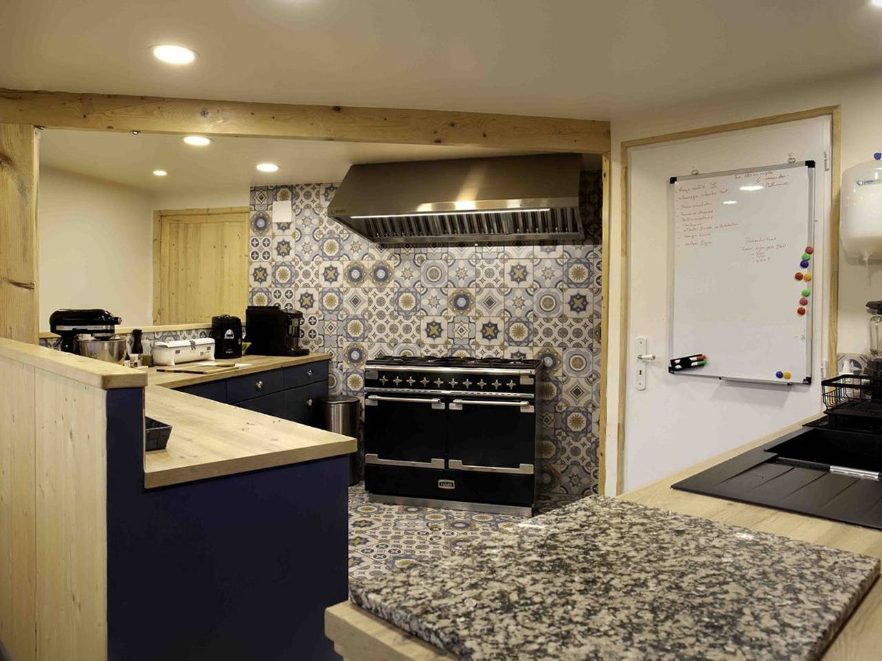 Prestige House on Forest Edge with Wifi and Parking at Les Angles in Les Angles, Prades region