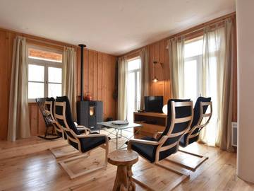 Gîte pour 5 personnes, avec piscine et terrasse dans Cuzy