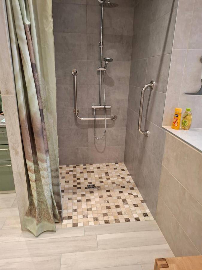 Gîte pour 2 personnes, avec Terrasse et Vue à Baume-les-Messieurs - 2