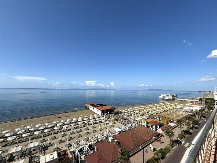 Apartamento vacacional entero, Apartamento de vacaciones para 5 personas con terraza in Spiaggia di Follonica (Scarlino), Follonica