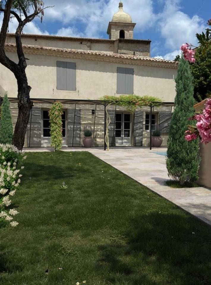 Location de vacances pour 6 personnes, avec jardin à Mouriès - 2