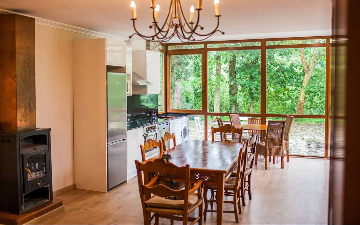 Ganze Wohnung, Ferienwohnung 'Usko 1' mit Bergblick, privatem Pool und Wi-Fi in Lezama (Alava), Amurrio