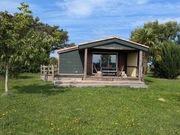 Maison de campagne pour 4 personnes, avec sauna et jardin ainsi que piscine et vue à Chazemais