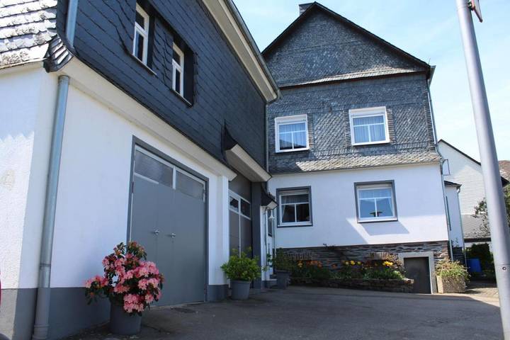 Ferienhaus für 7 Personen, mit Garten und Ausblick, kinderfreundlich in Mastershausen - 3
