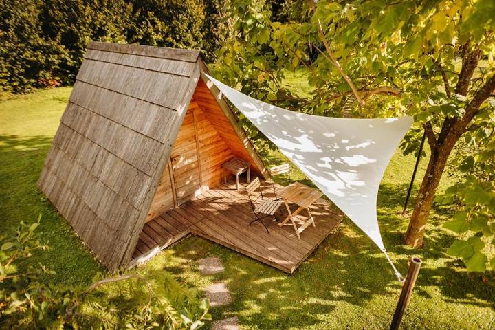 Camping voor 2 personen, with sauna and uitzicht as well as tuin, met huisdier in Slovenië