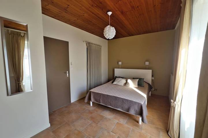 Location de vacances pour 9 personnes, avec jardin à Grues - 3