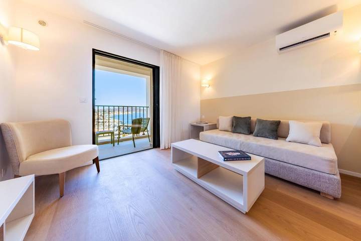 Appart’hôtel pour 2 personnes, avec Terrasse et Vue