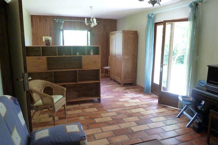 Gîte pour 4 personnes, avec jardin à Marlhes - 3