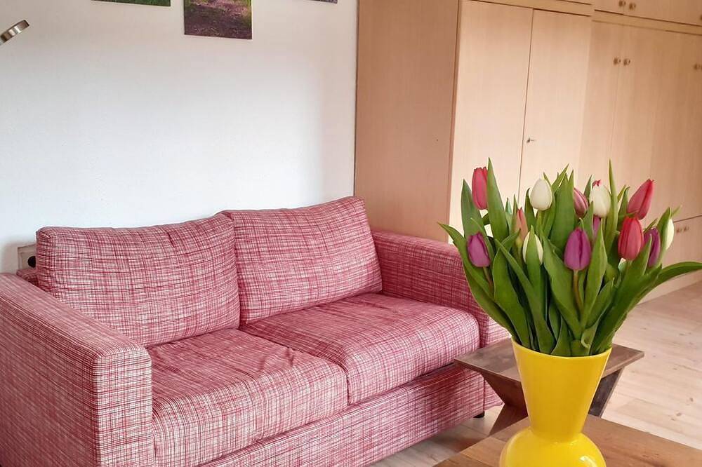 Apartamento entero, 1-room apartment (2) with laundry package - Ferienwohnung Henck in Lübeck, Bahía de Lübeck