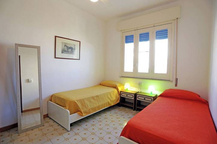 Apartamento entero, Casa con terraza con vistas al mar a 40 metros de la playa. in Casuzze, Santa Croce Camerina