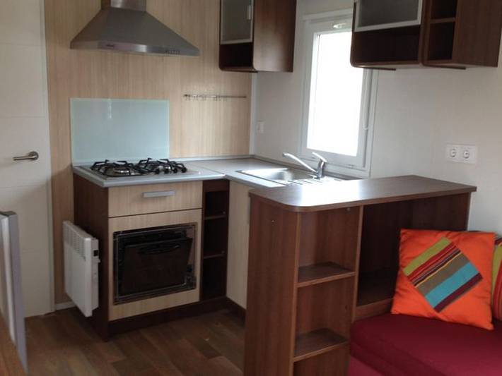 Mobil home pour 6 personnes, avec piscine et terrasse, animaux acceptés à Fenouillet - 4