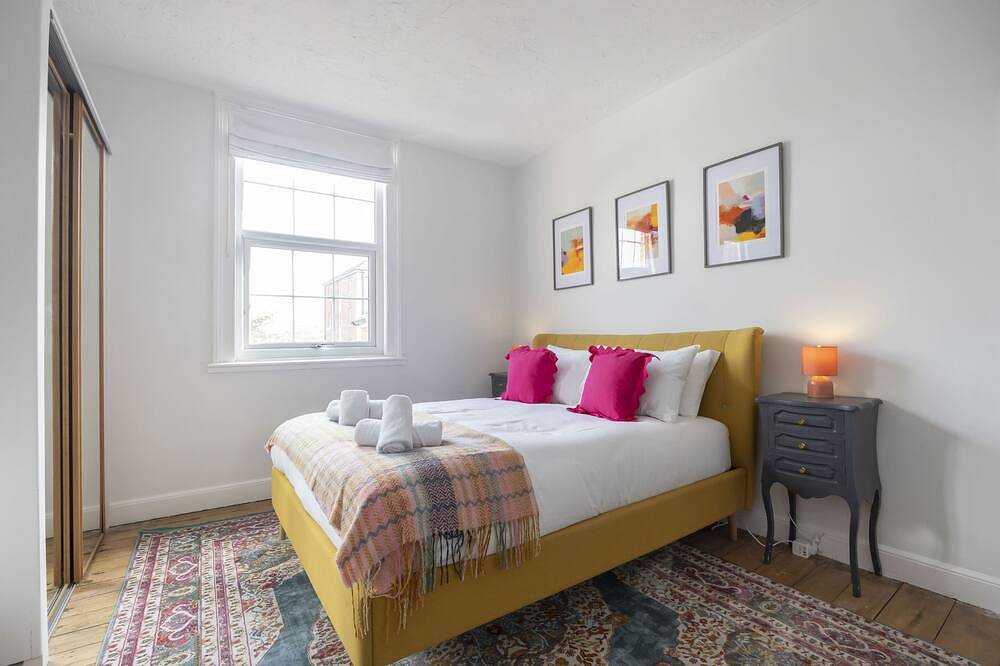 5-Bed Period Home Opposite Kingsholm Stadium in Gloucester (UK), Gloucestershire