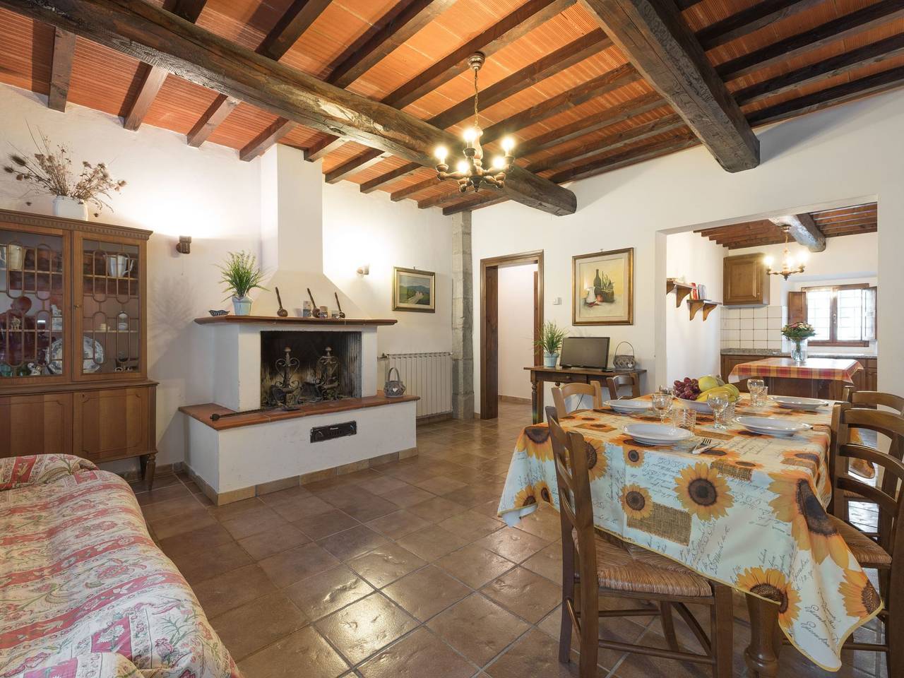 Appartamento intero, 'Gianna' mit Terrasse in Londa, Firenze province