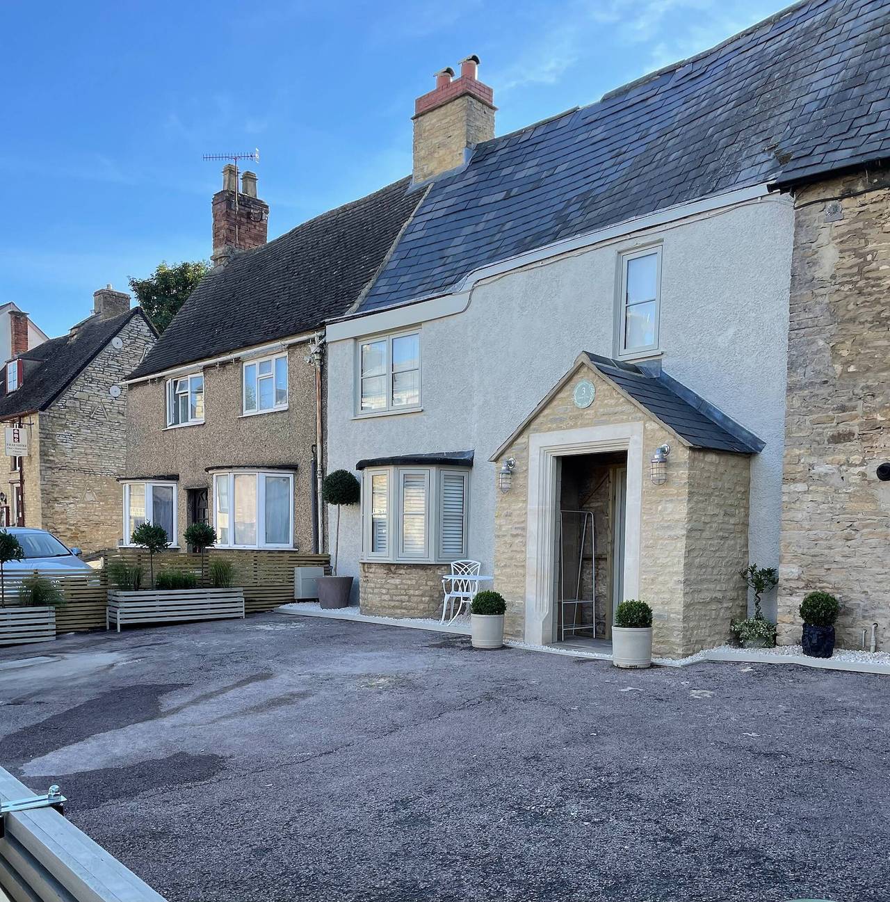 Cottage on high street, own parking and Ev charger in Chipping Norton, Oxfordshire